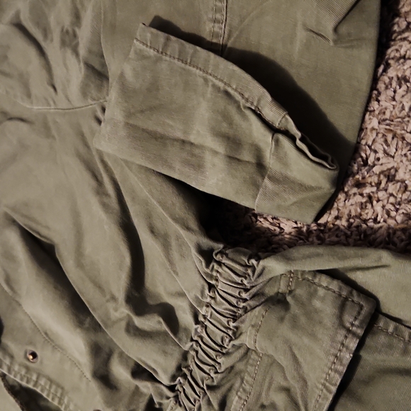 Army Jacket - Picture 5 of 7